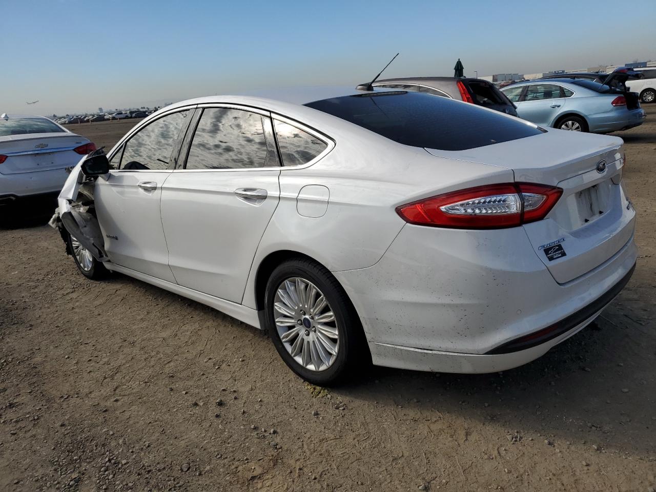 2015 Ford Fusion Se Hybrid VIN: 3FA6P0LU5FR258081 Lot: 40872524