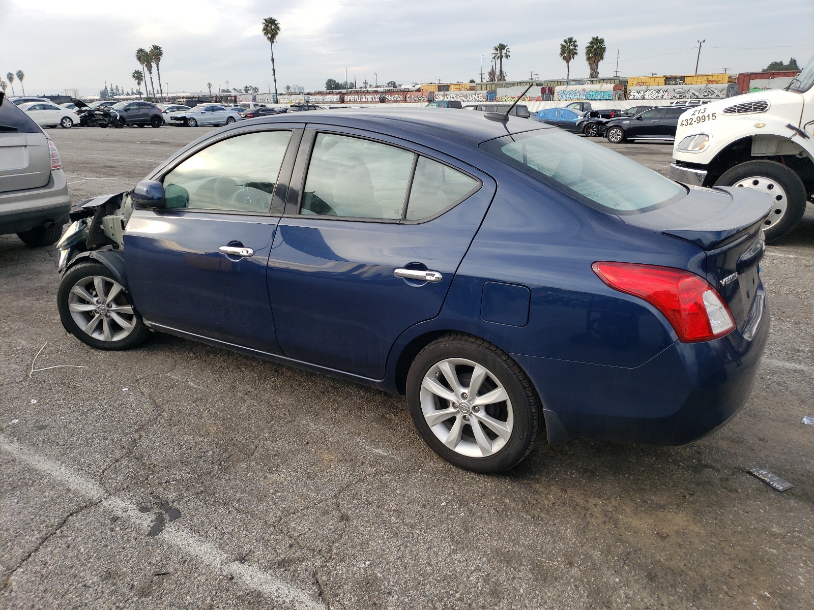 2014 Nissan Versa S vin: 3N1CN7AP4EL802017