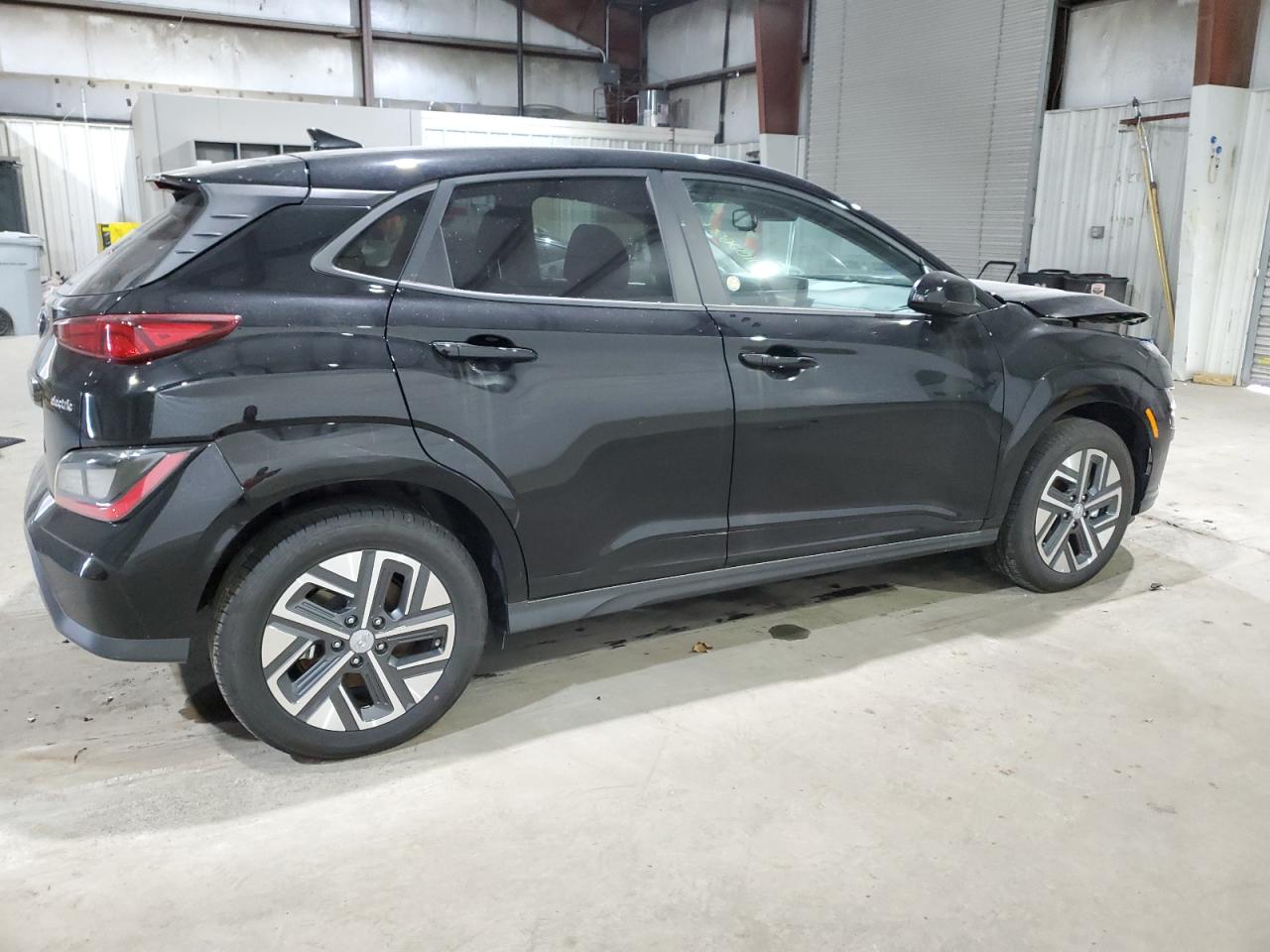 KM8K23AG0PU185892 2023 Hyundai Kona Se