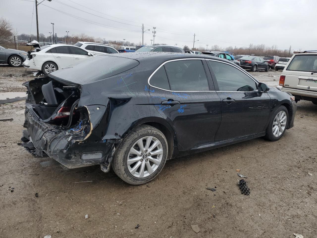 4T1B11HK8JU545628 2018 Toyota Camry L