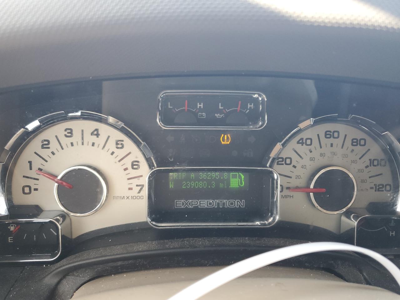 2008 Ford Expedition Eddie Bauer VIN: 1FMFU17508LA20017 Lot: 37848364