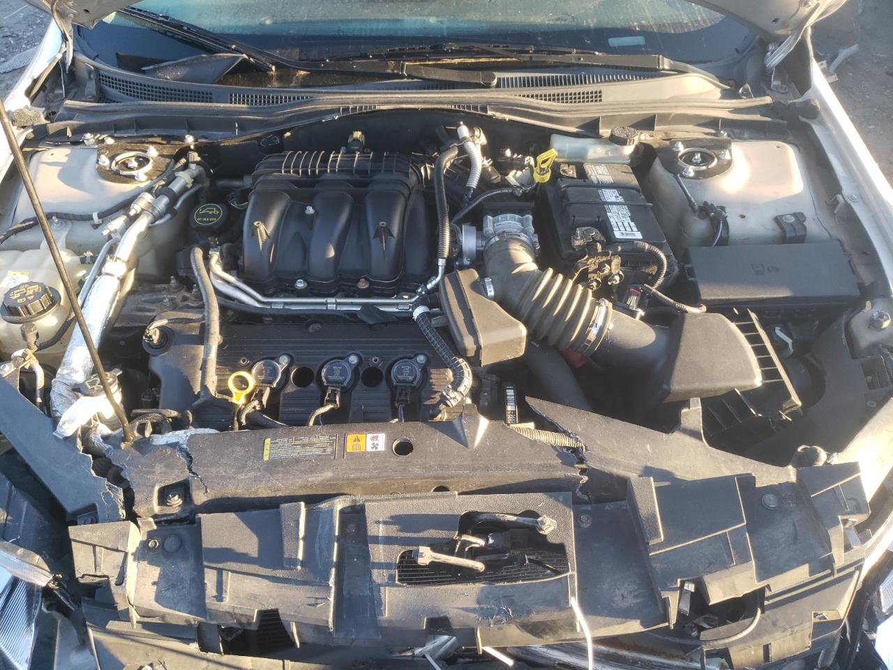 2010 Ford Fusion Se VIN: 3FAHP0HG0AR192561 Lot: 37938474