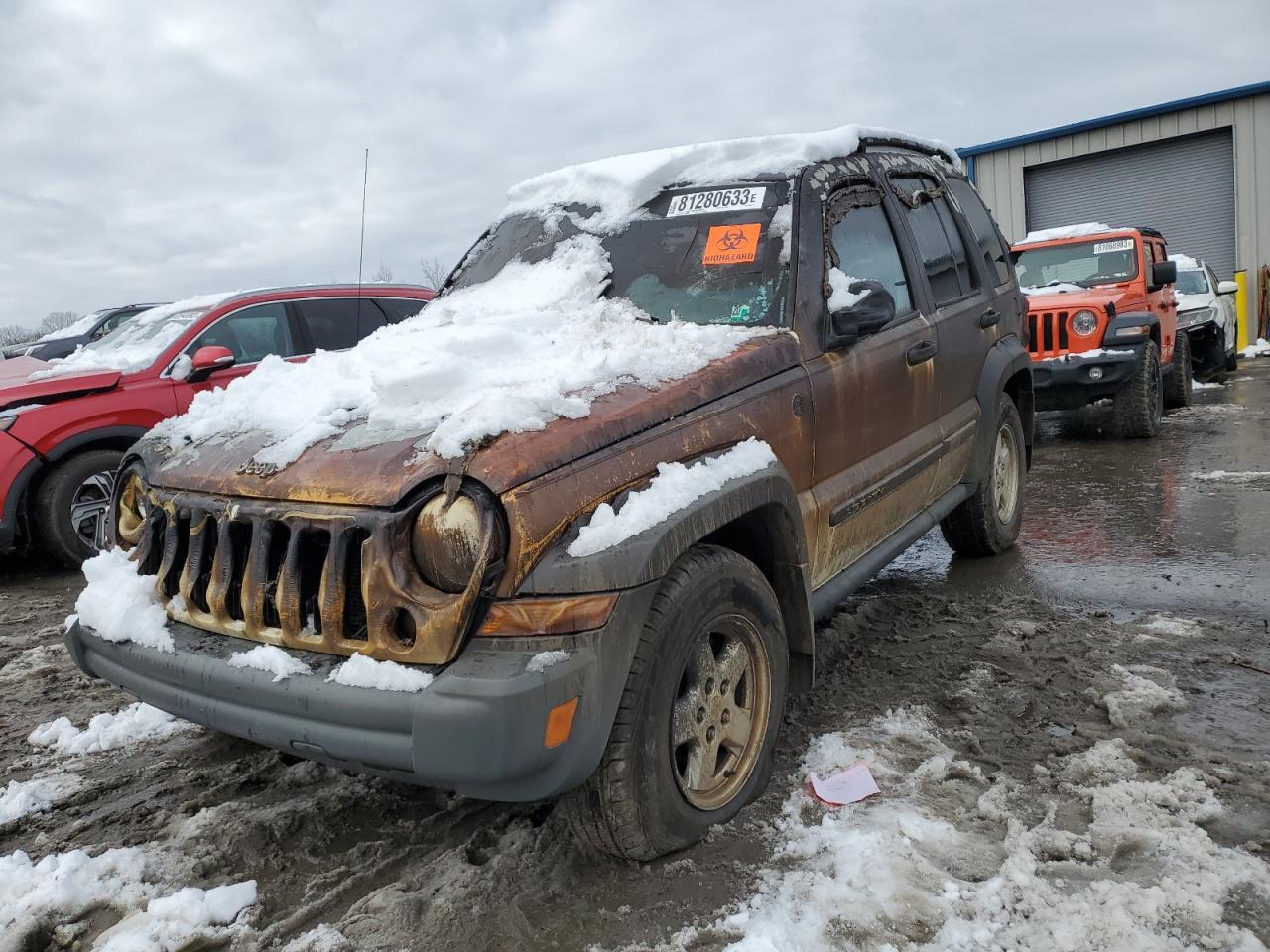 2005 Jeep Liberty Sport للبيع في Duryea، PA - Burn