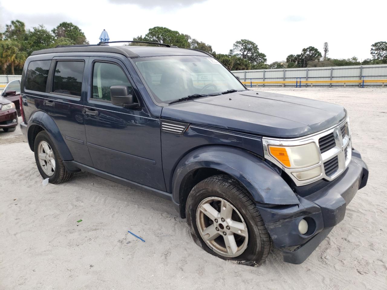 2008 Dodge Nitro - Image 4