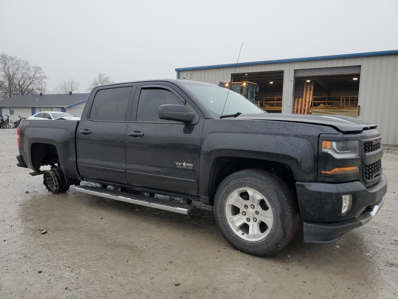 2018 Chevrolet Silverado - Image 4