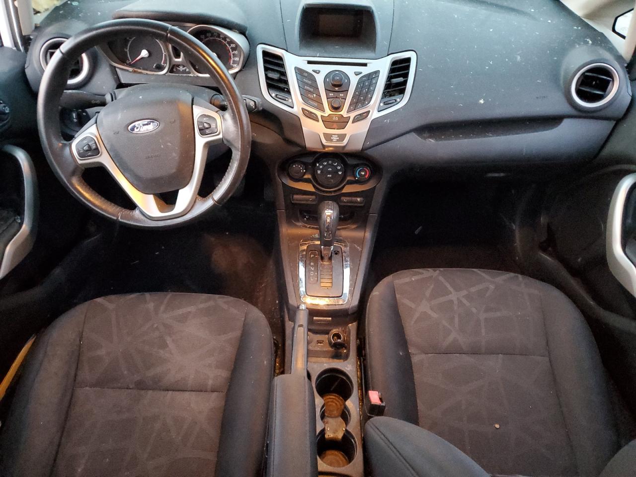 2013 Ford Fiesta - Image 8