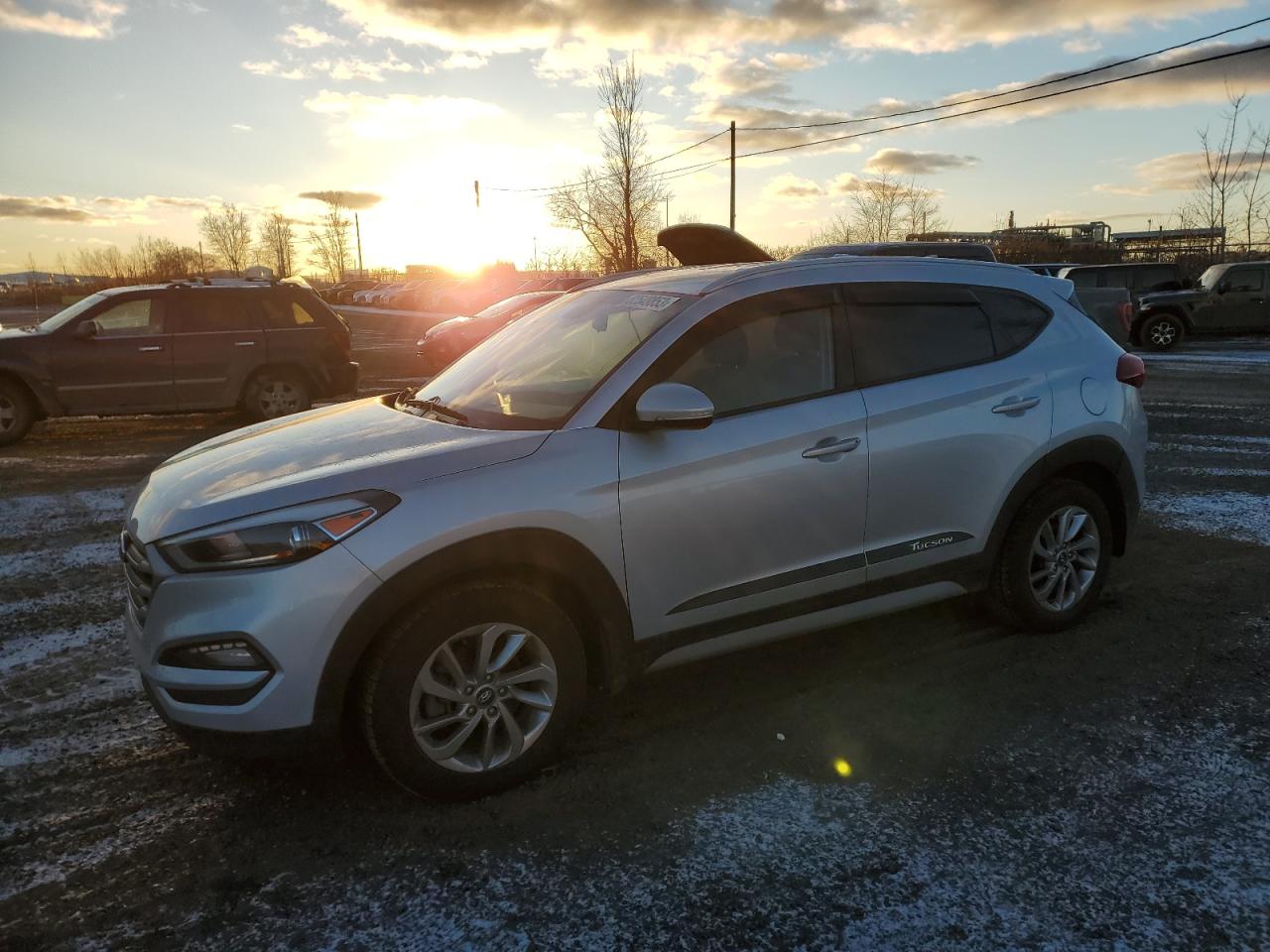 KM8J33A41JU733050 2018 Hyundai Tucson Sel