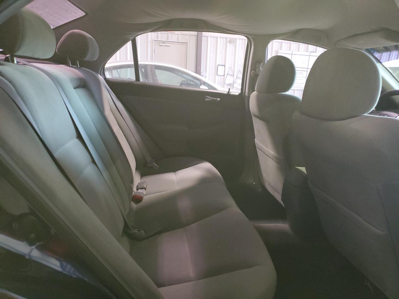 2004 Honda Accord Lx VIN: 1HGCM563X4A148335 Lot: 37299354