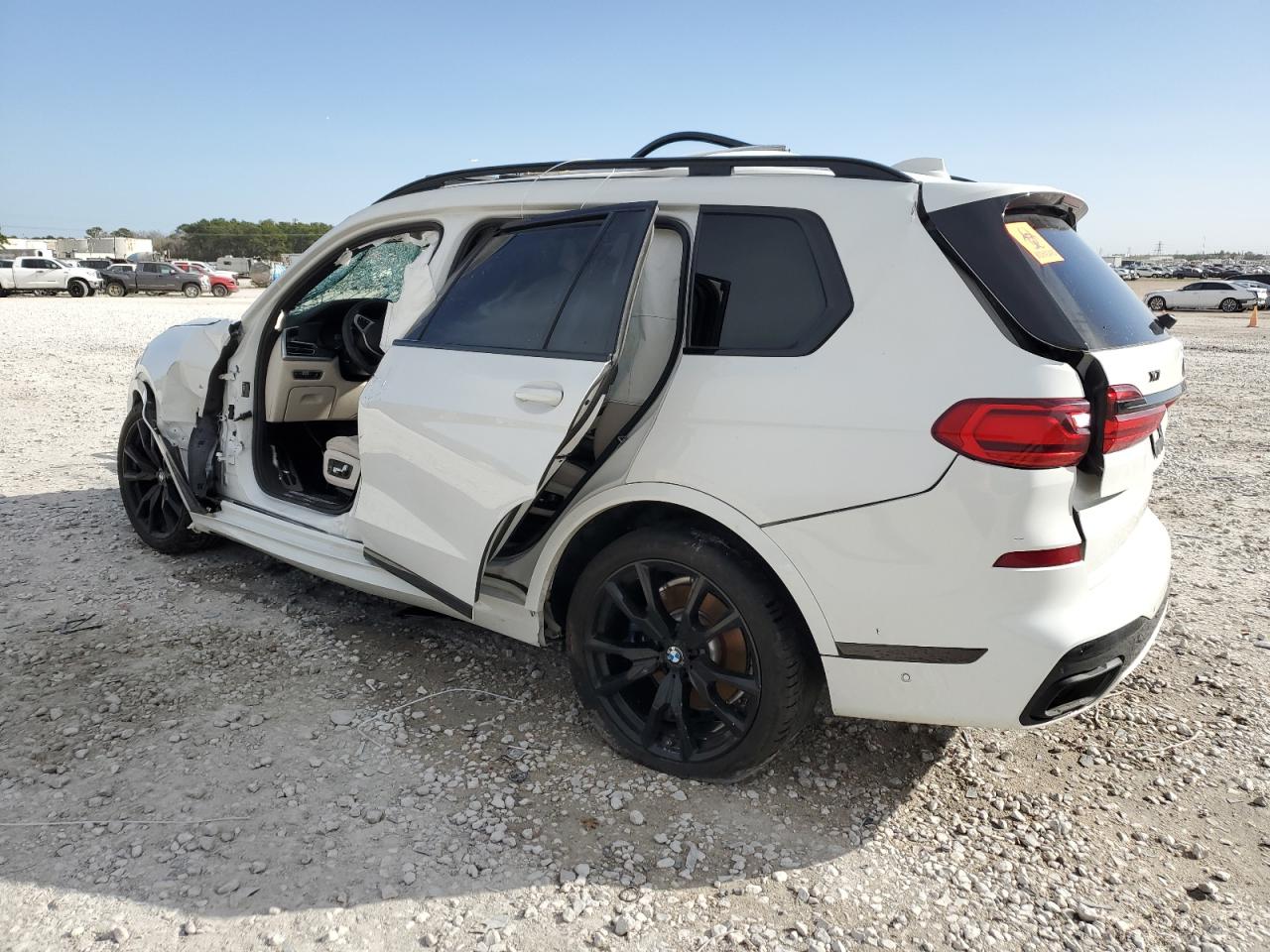 2021 BMW X7 - Image 2