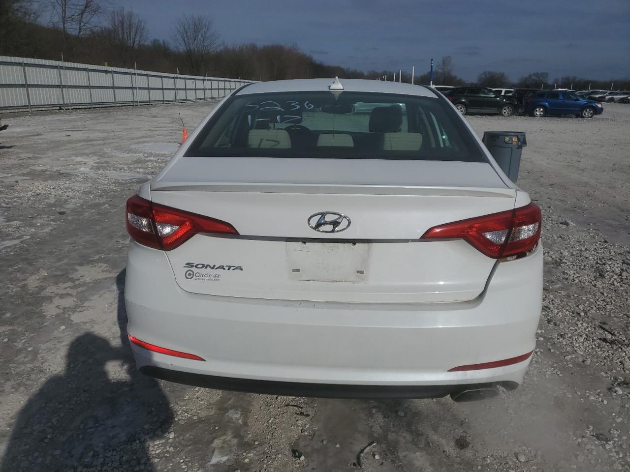 2015 Hyundai Sonata Se VIN: 5NPE24AF0FH185236 Lot: 39319734