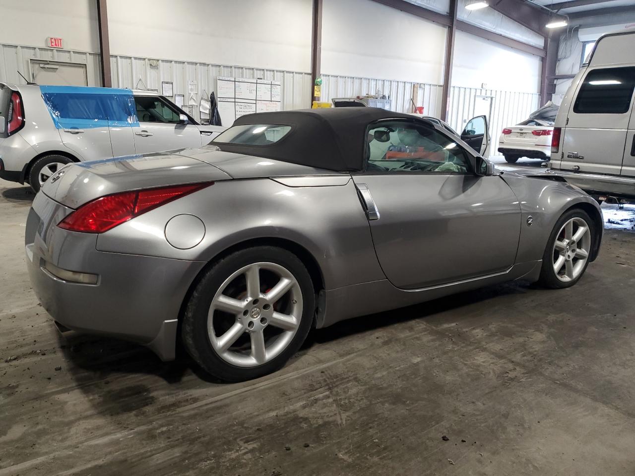 2004 Nissan 350Z - Image 3