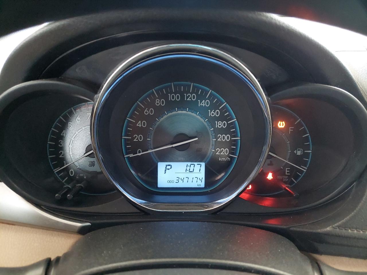 MHFB29F3XH2016347 - 2017 Toyota Yaris - #39234594