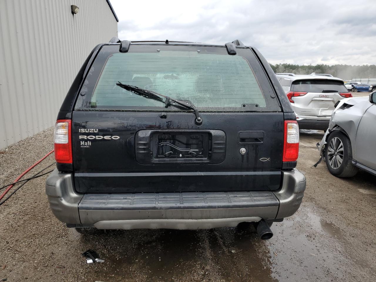 2002 Isuzu Rodeo S VIN: 4S2CK58W024303048 Lot: 37164024