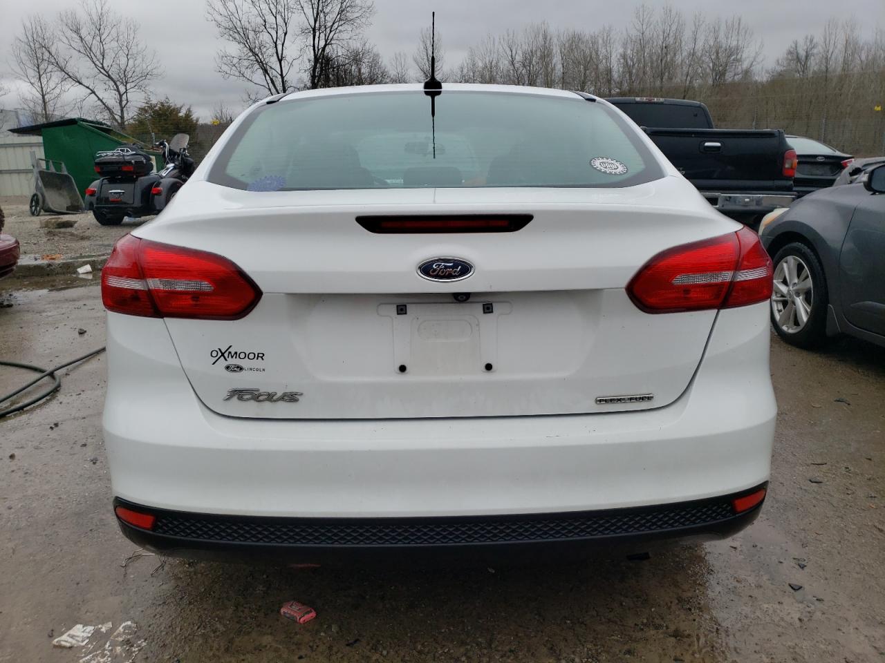 2016 Ford Focus S VIN: 1FADP3E2XGL211746 Lot: 39561784