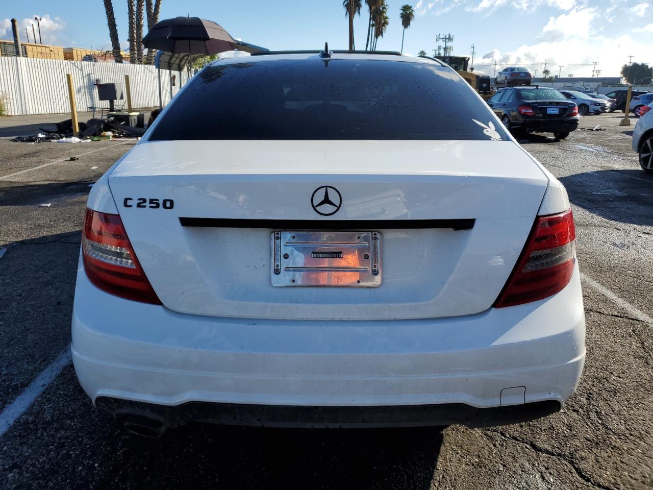 2014 Mercedes-Benz C 250 VIN: WDDGF4HB5EA935015 Lot: 36859334