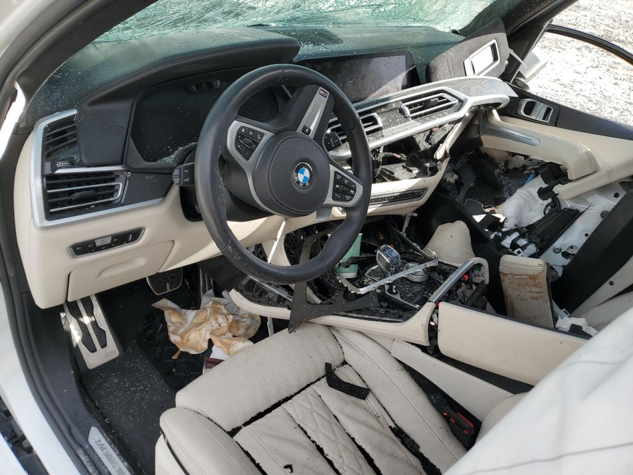 2021 BMW X7 - Image 8