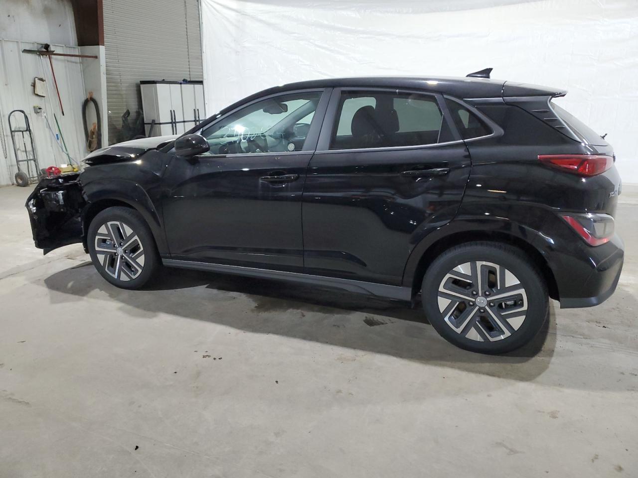 KM8K23AG0PU185892 2023 Hyundai Kona Se