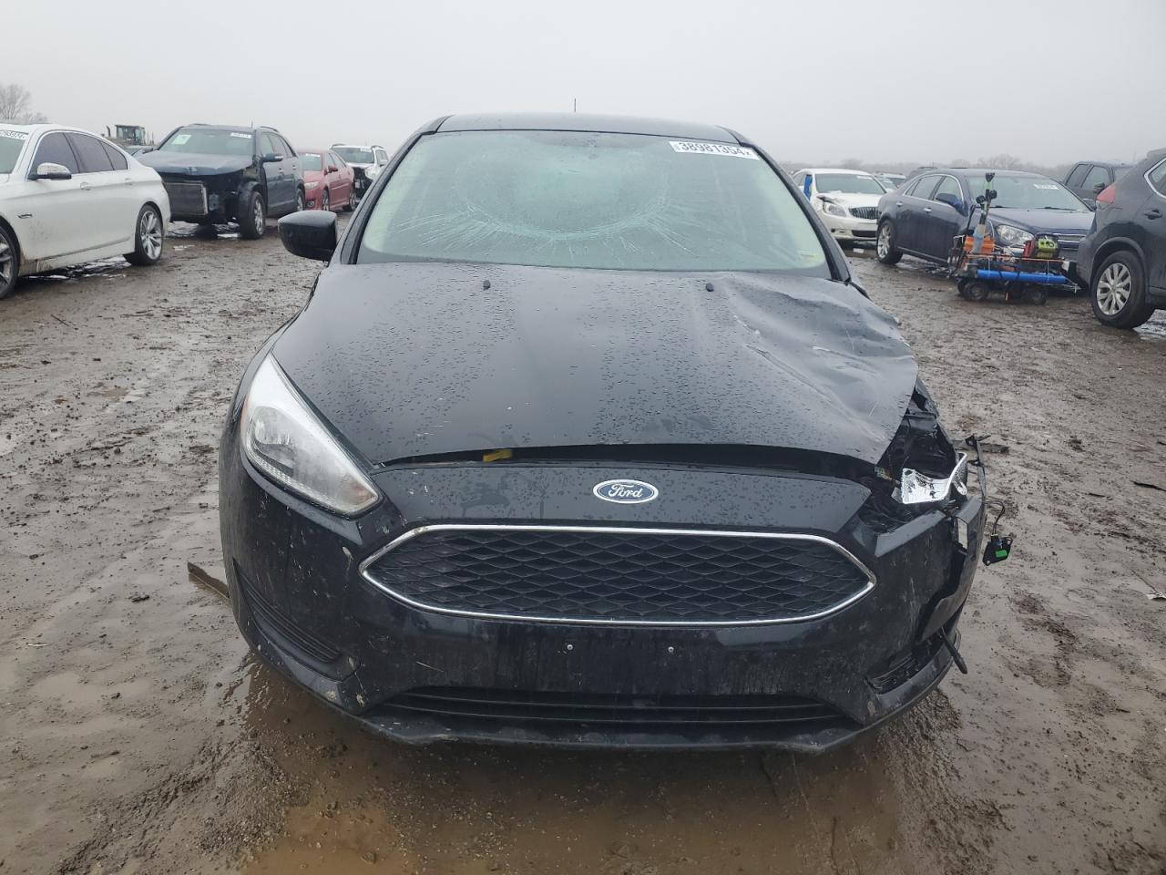 2018 Ford Focus Se VIN: 1FADP3FE0JL301701 Lot: 38981354