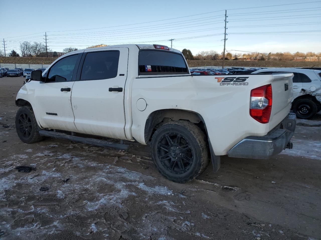 2018 Toyota Tundra Crewmax Sr5 VIN: 5TFEM5F13JX122822 Lot: 82051473