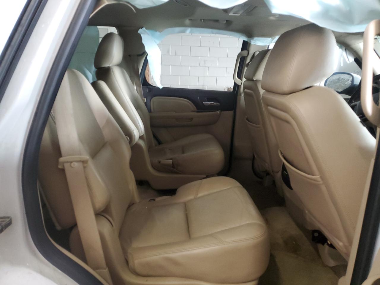 2011 GMC Yukon Denali VIN: 1GKS2EEF4BR312970 Lot: 71128155