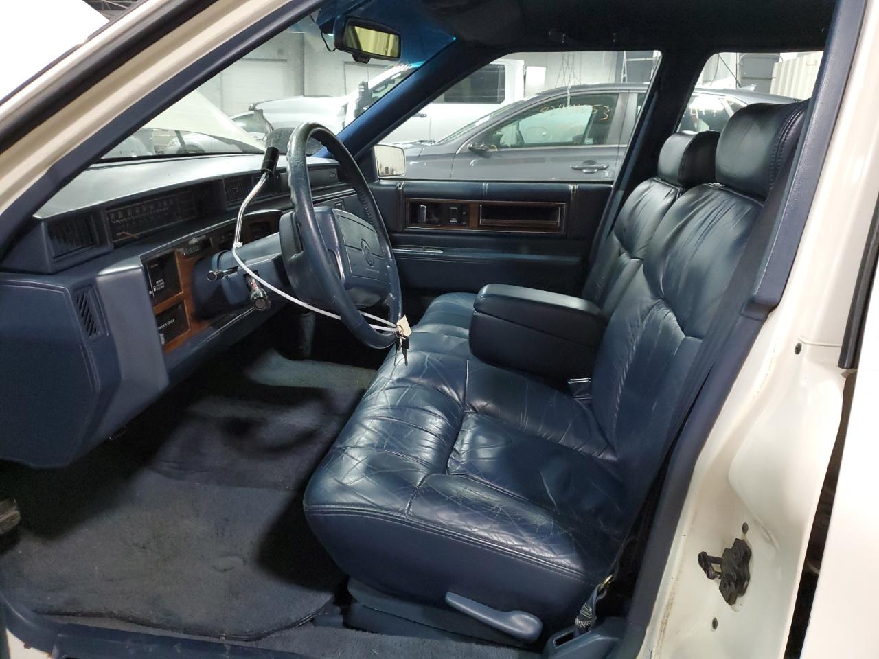 1992 Cadillac Deville VIN: 1G6CD53B1N4332382 Lot: 37150074