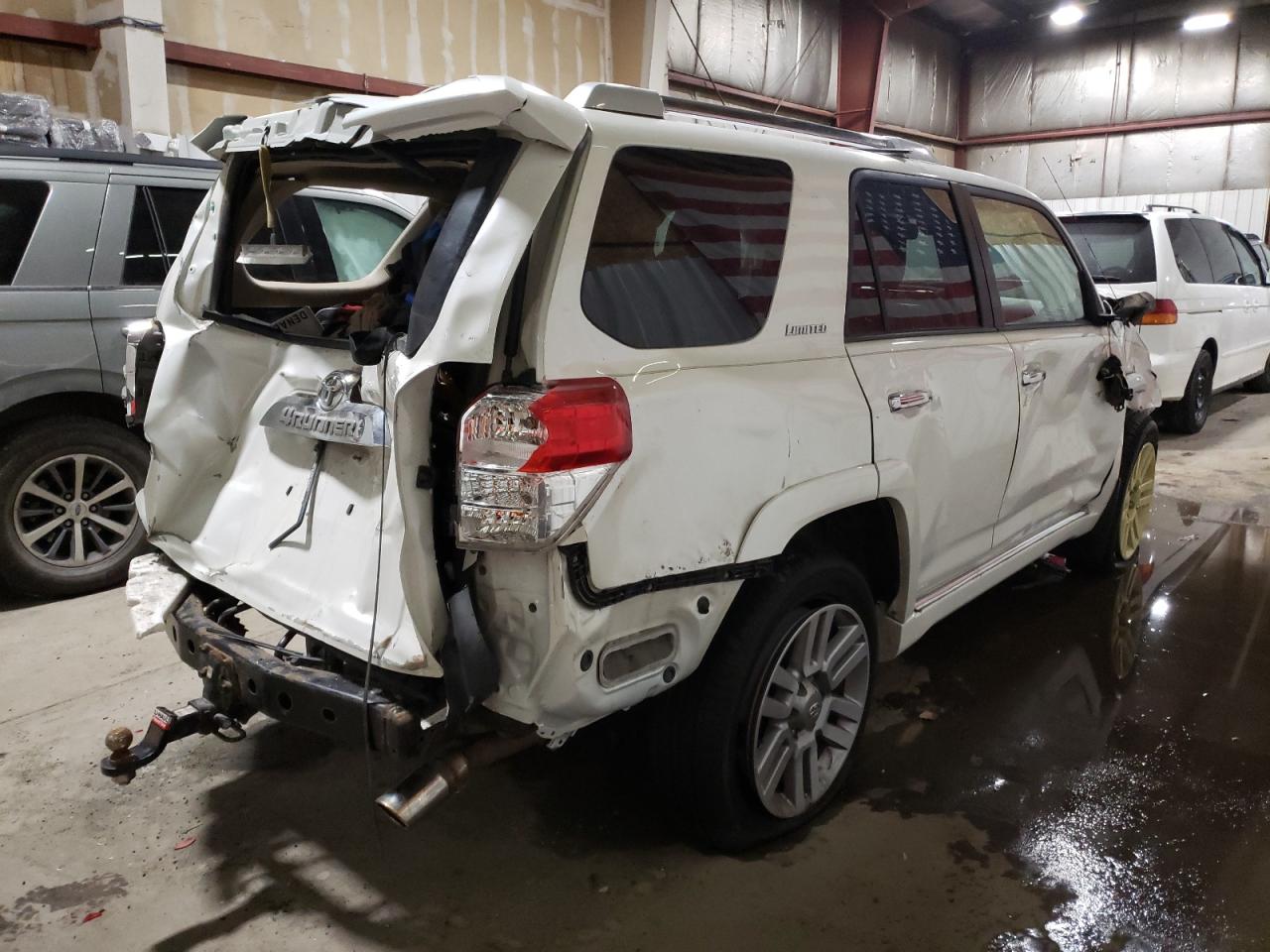 JTEBU5JR3B5041828 2011 Toyota 4Runner Sr5