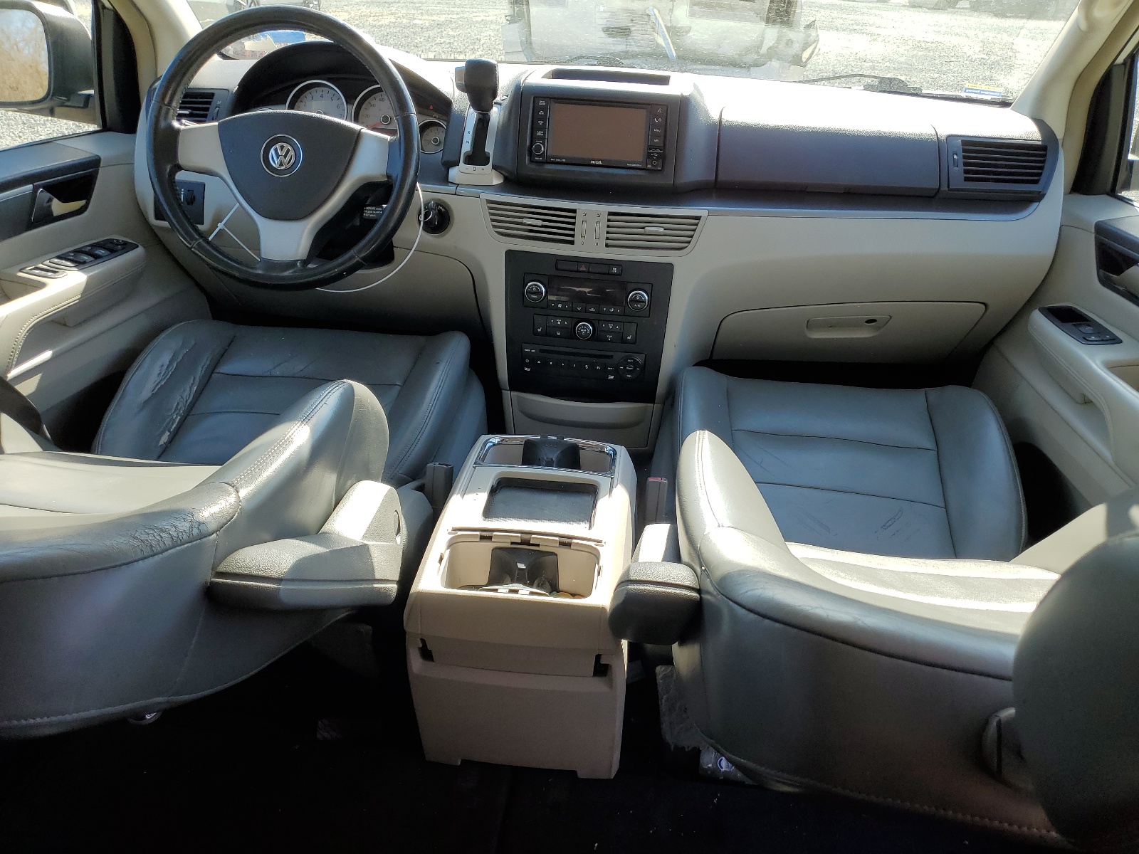 2V8HW54X69R553653 2009 Volkswagen Routan Sel