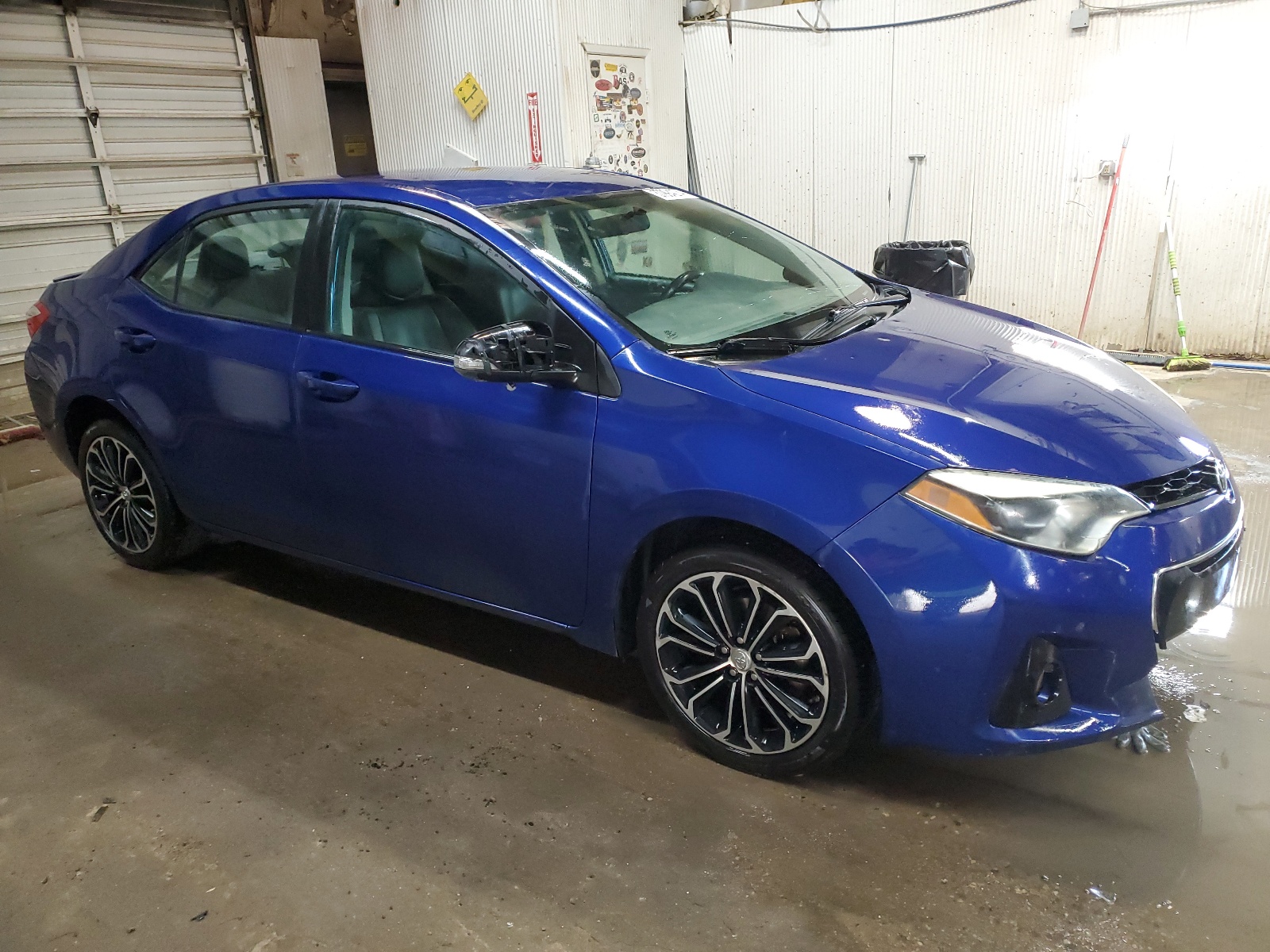 2015 Toyota Corolla L vin: 5YFBURHE9FP348265