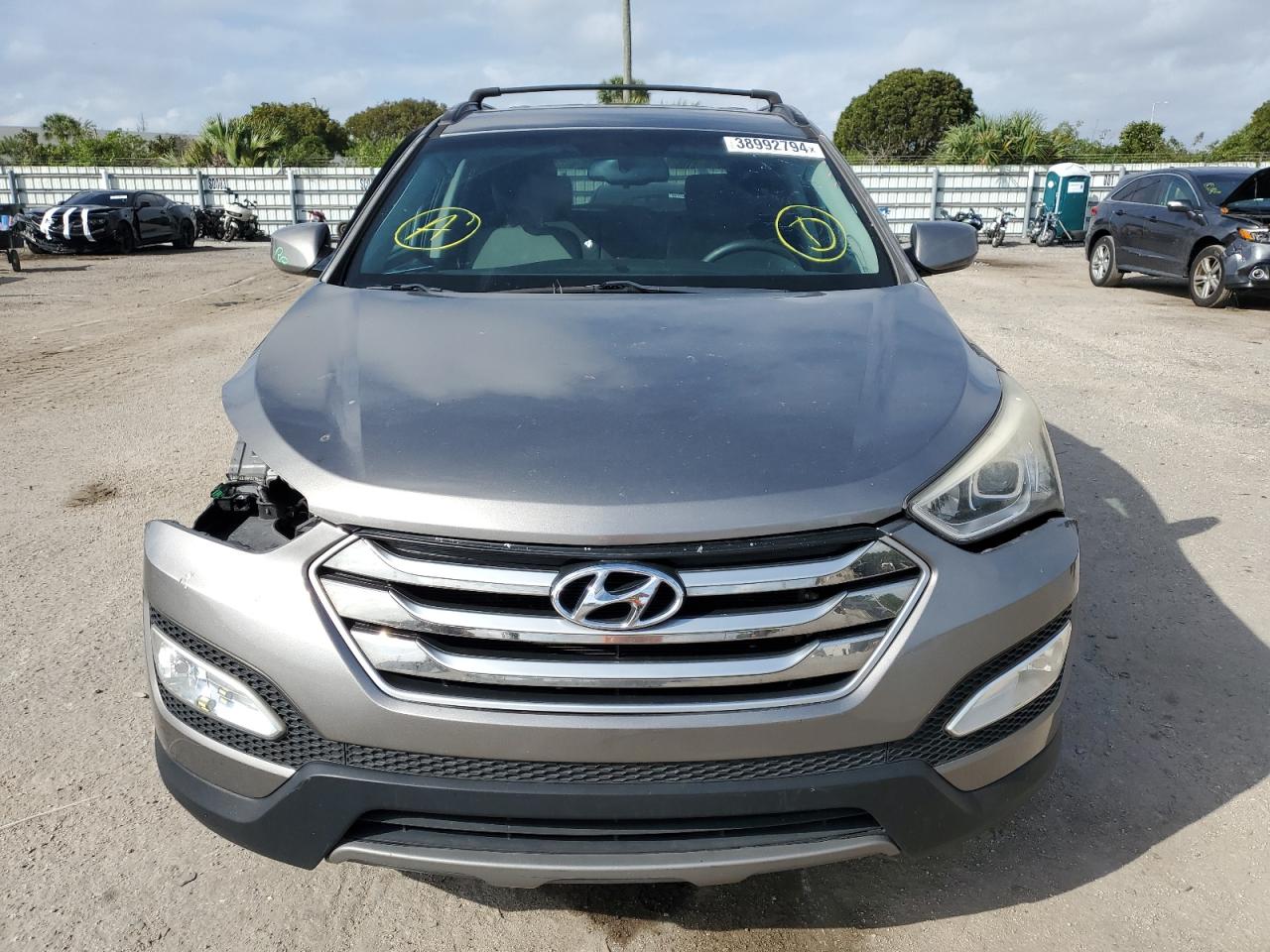 2015 Hyundai Santa Fe - Image 5