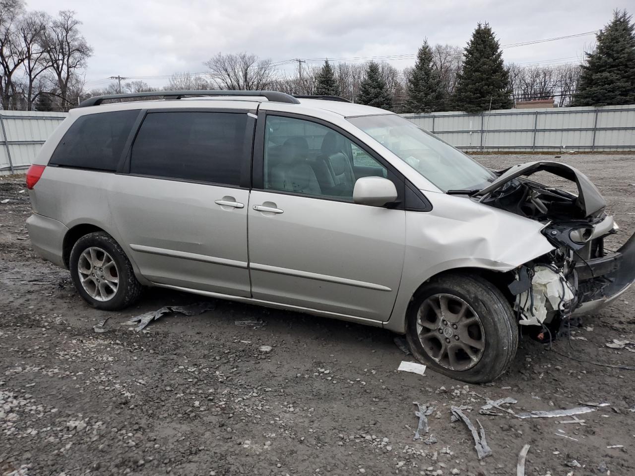 2006 Toyota Sienna - Image 4