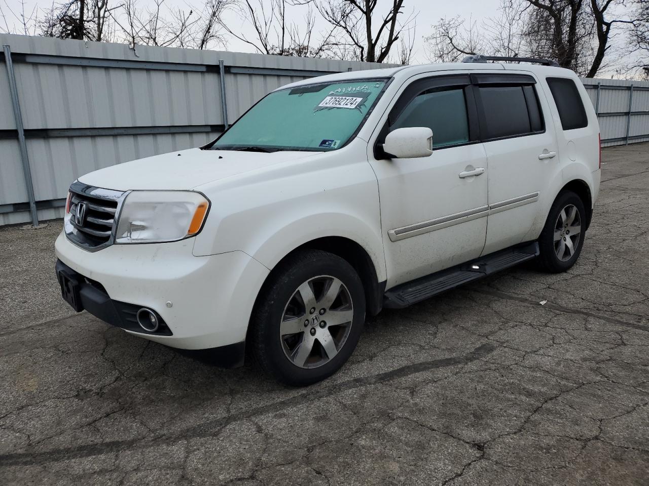 2015 Honda Pilot Touring VIN: 5FNYF4H99FB014906 Lot: 37692124