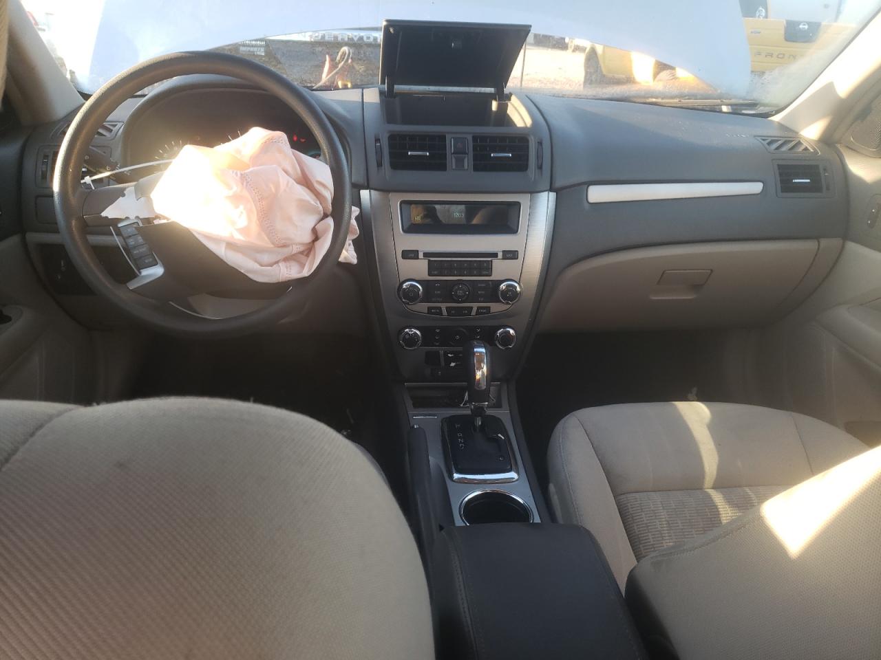 2010 Ford Fusion Se VIN: 3FAHP0HG0AR192561 Lot: 37938474