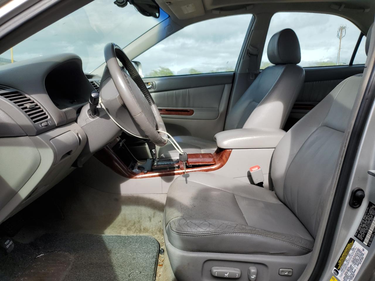 2005 Toyota Camry Le VIN: 4T1BF30K65U605260 Lot: 40923994