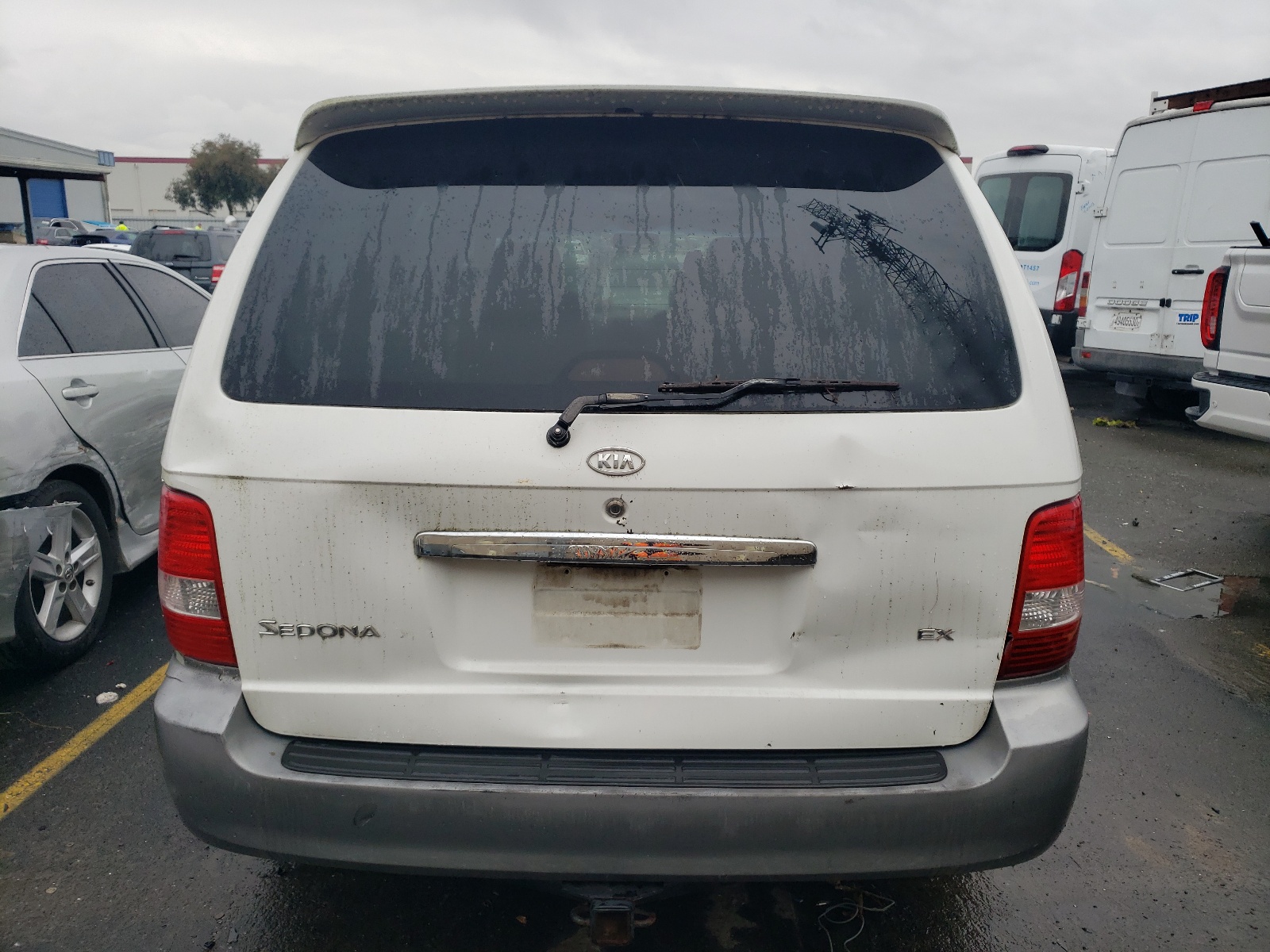 KNDUP132456633248 2005 Kia Sedona Ex