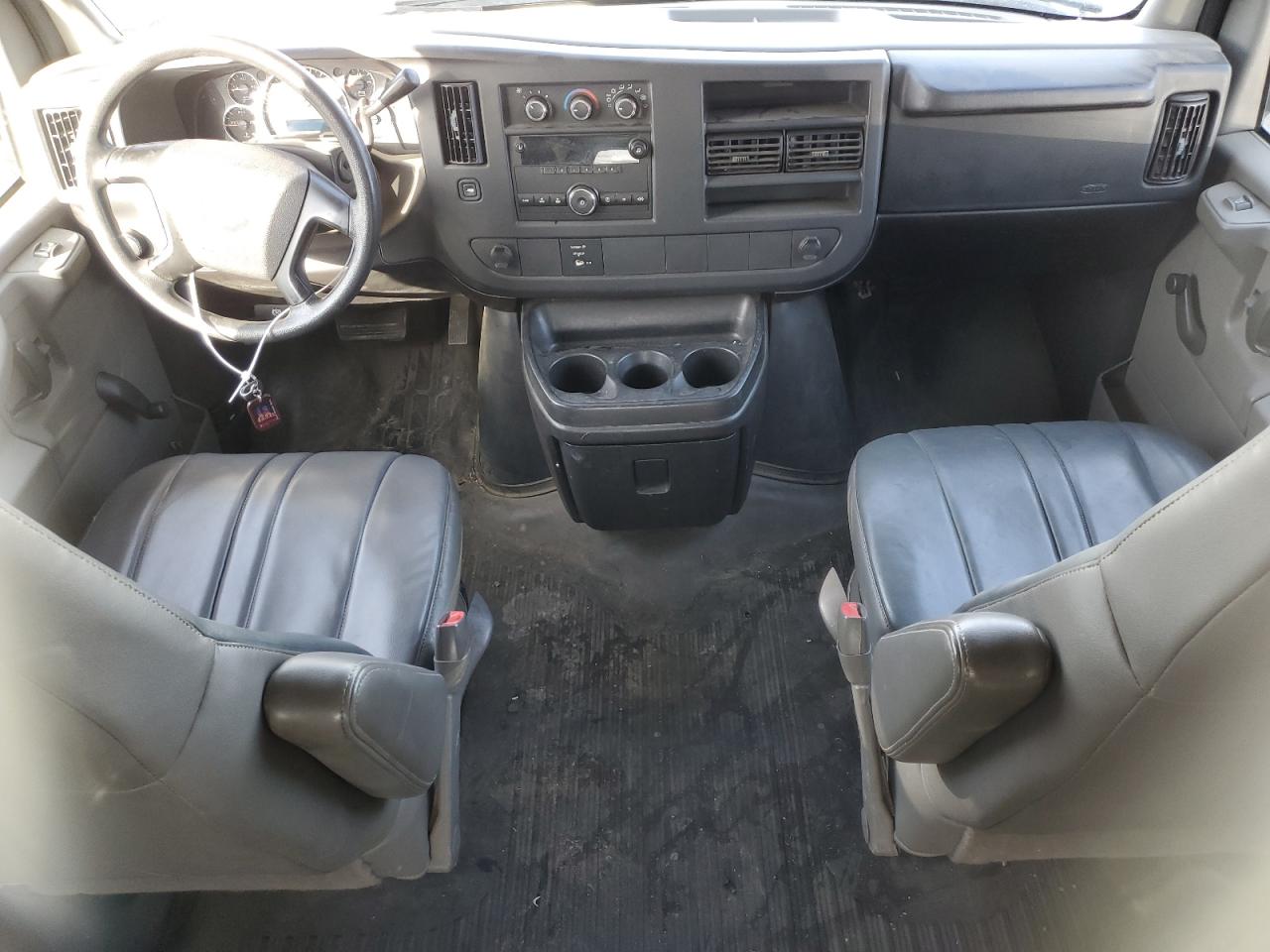 2008 Chevrolet Express G2500 VIN: 1GCGG25C881200588 Lot: 37281264