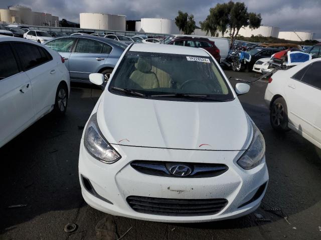  HYUNDAI ACCENT 2013 Biały