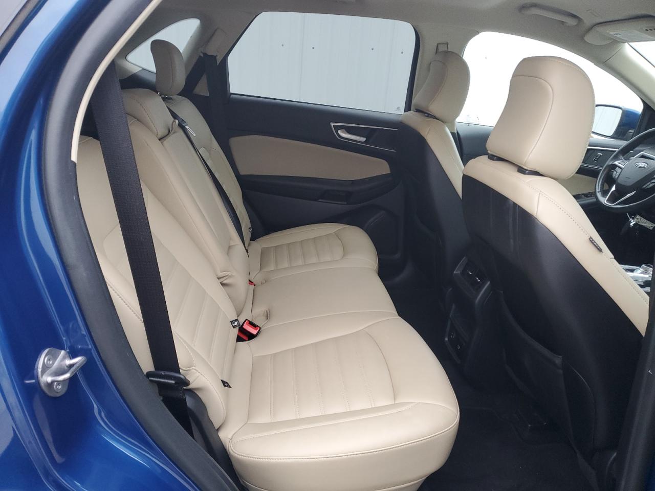 2021 Ford Edge - Image 11
