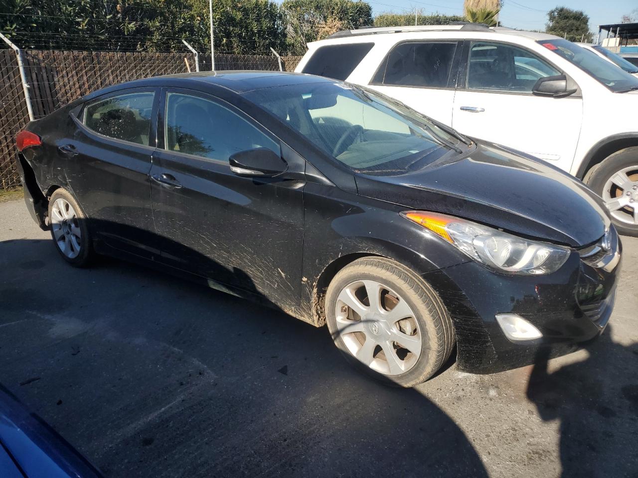 2013 Hyundai Elantra - Image 4