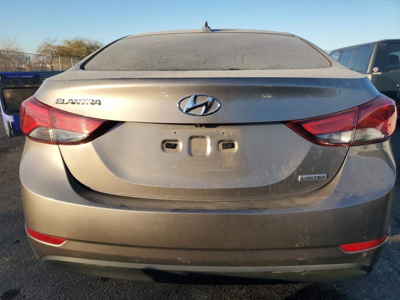 2015 Hyundai Elantra - Image 6