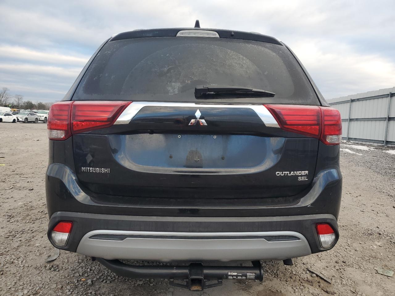 2019 Mitsubishi Outlander - Image 6