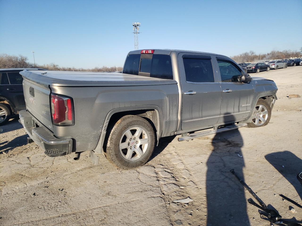 2017 GMC Sierra - Image 3