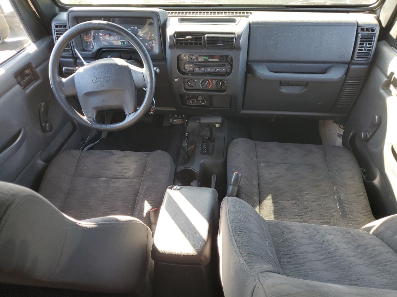 2004 Jeep Wrangler / Tj Sport VIN: 1J4FA49S74P718736 Lot: 88345365