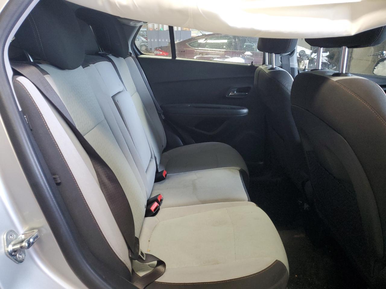 KL7CJKSB9HB069268 CHEVROLET TRAX 2017
