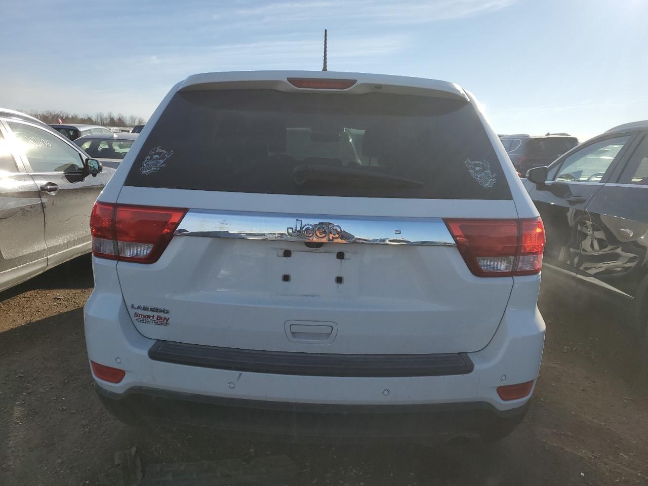 2011 Jeep Grand Cherokee - Image 6