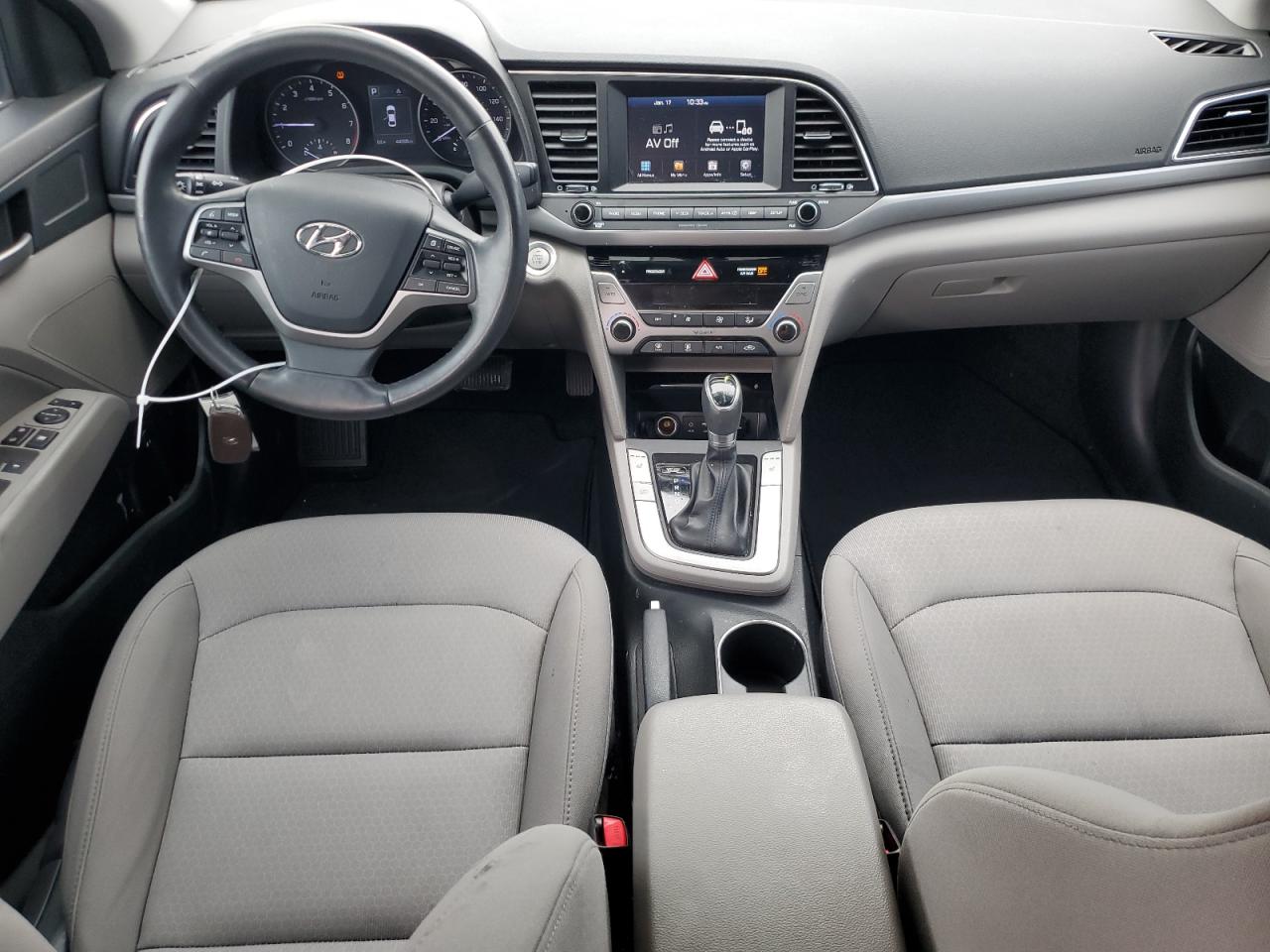 2018 Hyundai Elantra - Image 8