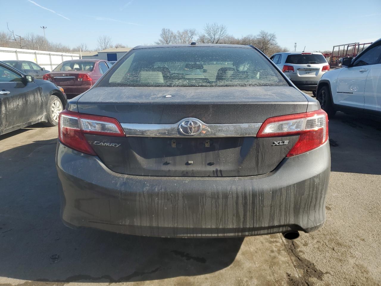 2014 Toyota Camry - Image 6