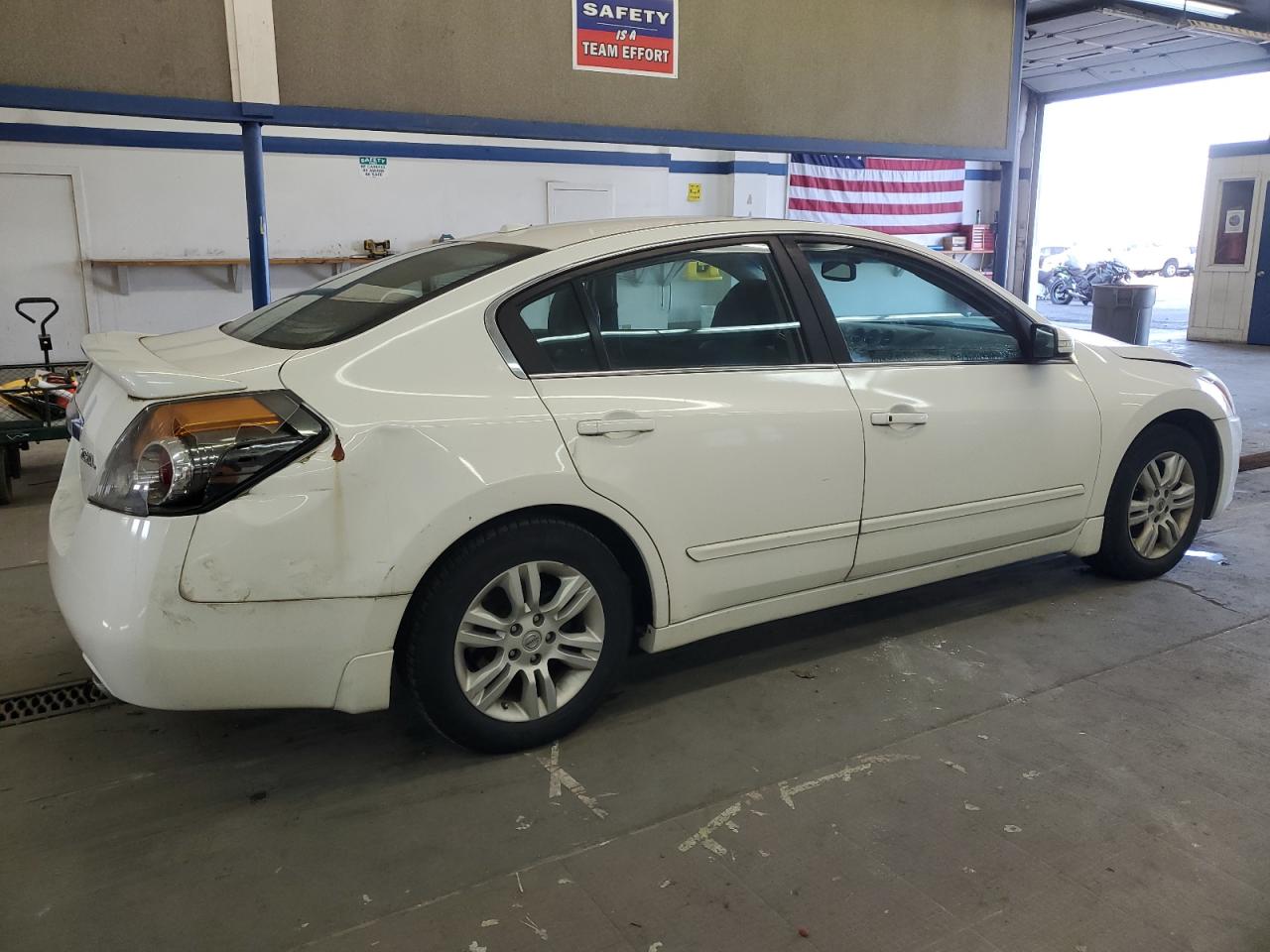 2011 Nissan Altima - Image 3