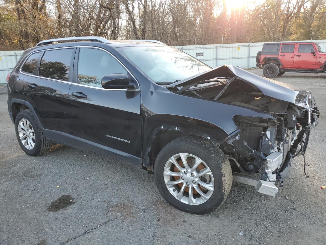 2019 Jeep Grand Cherokee - Image 4