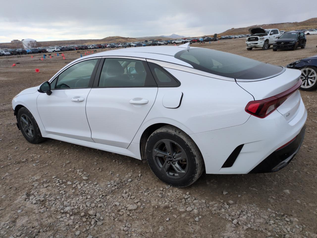 2023 Kia K5 - Image 2