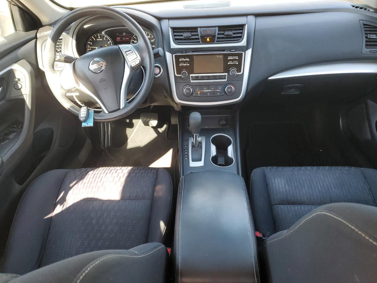 2016 Nissan Altima - Image 8